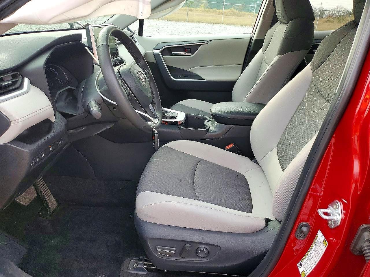 Salvage 2024 Toyota Rav4 Hybrid Xle