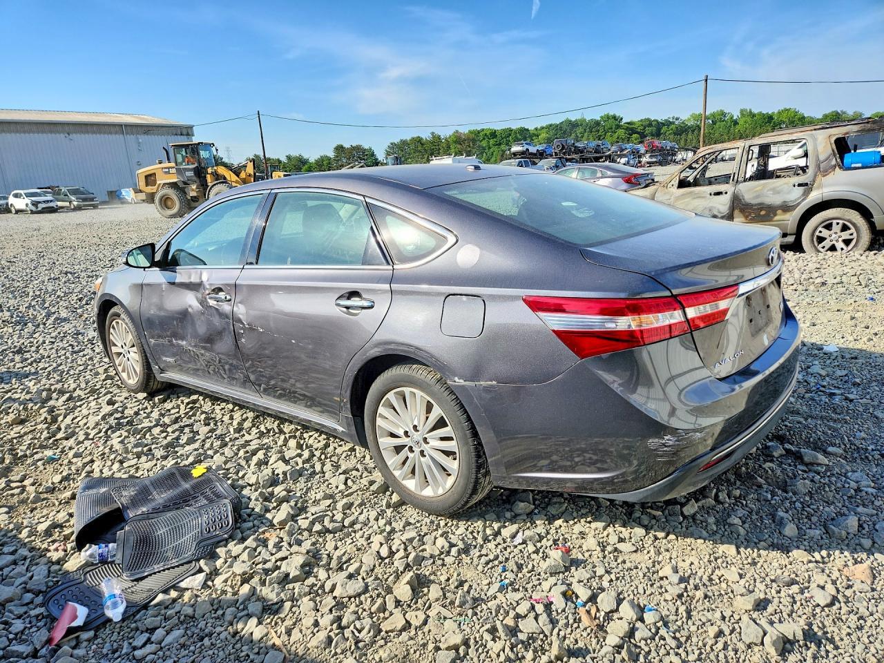 Salvage 2015 Toyota Avalon Hybrid Xle Premium