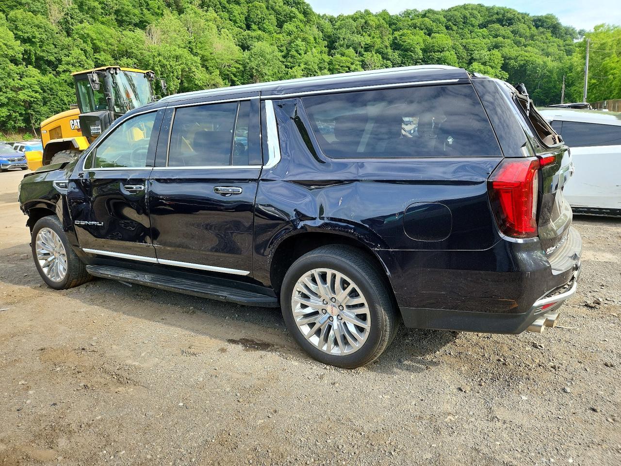 Salvage 2023 Gmc Yukon Xl Denali
