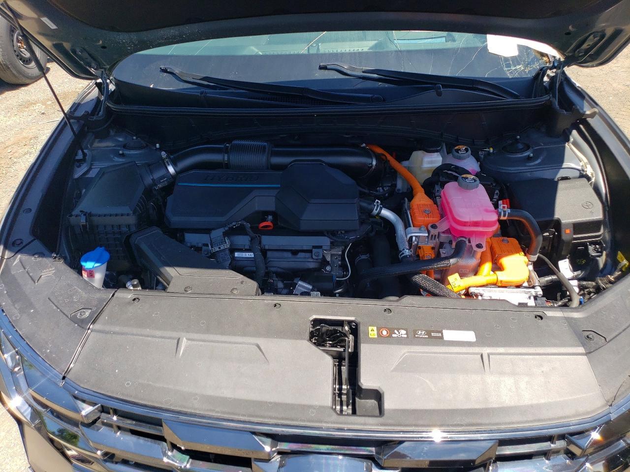 Salvage 2025 Hyundai Tucson Hybrid Limited