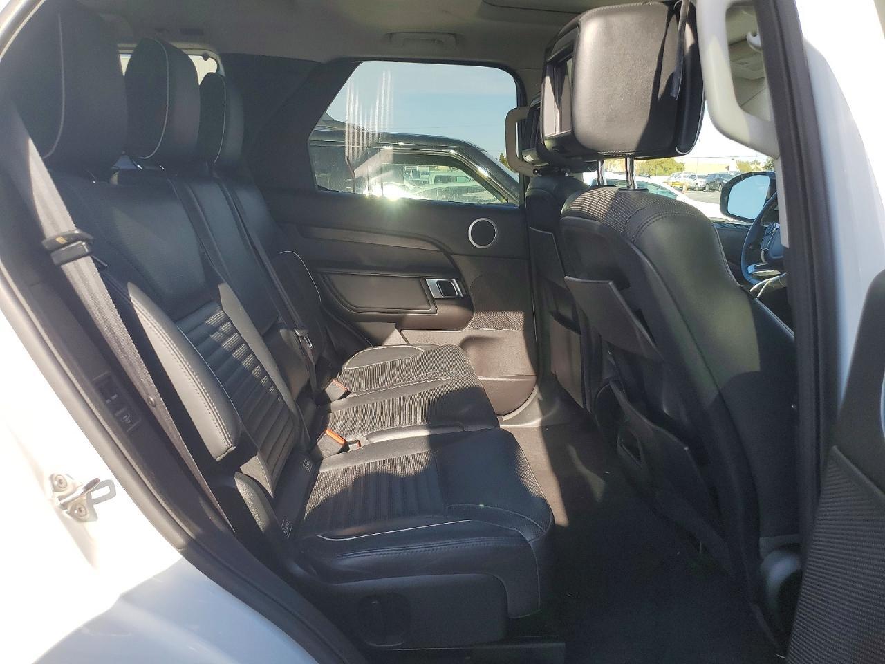 Salvage 2017 Land Rover Discovery Hse Luxury Tdsl