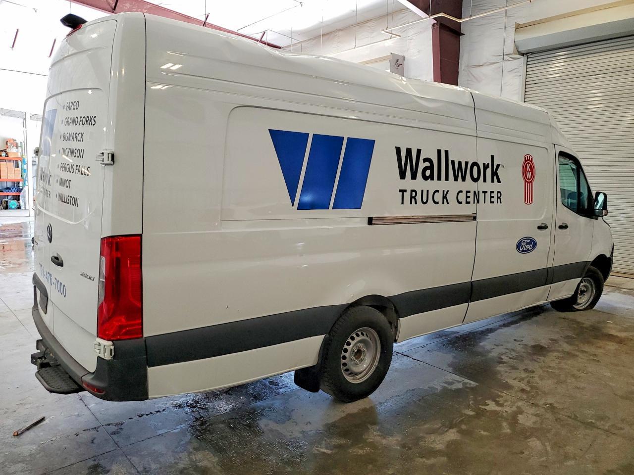 Salvage 2025 Mercedes-benz Sprinter 2500 Delivery Van