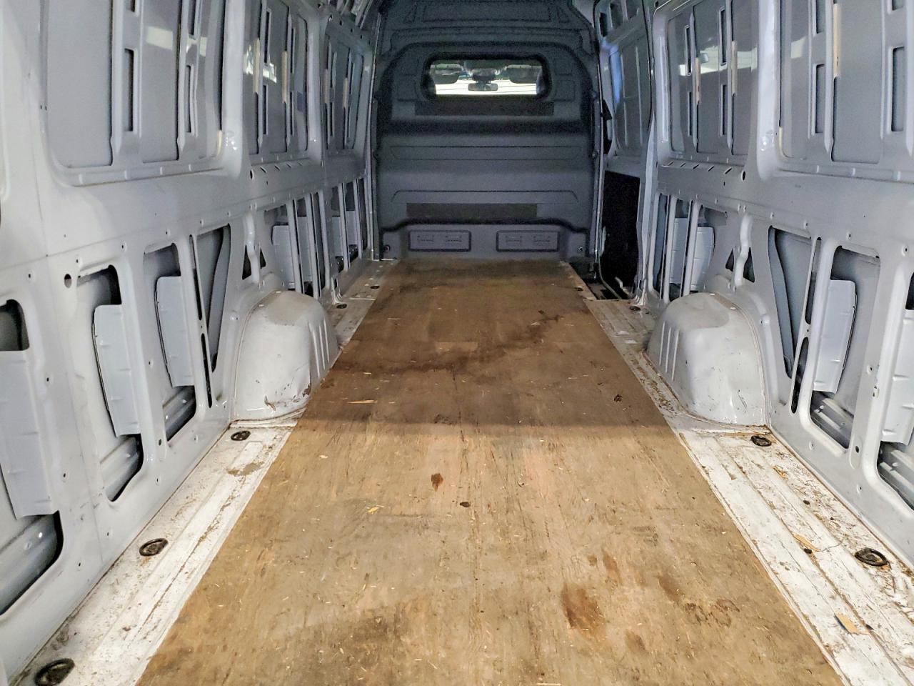 Salvage 2025 Mercedes-benz Sprinter 2500 Delivery Van