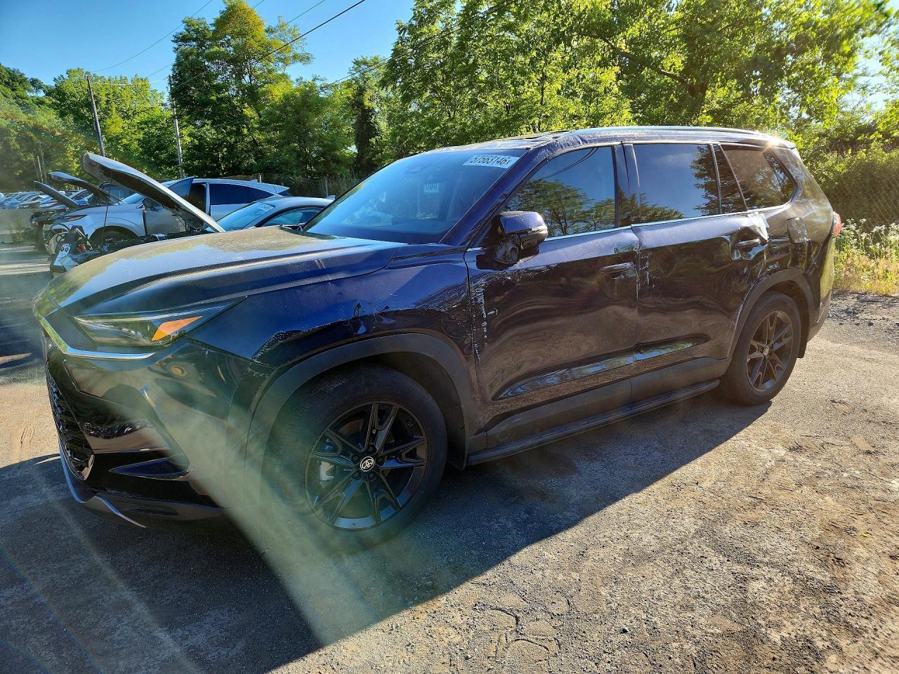 Salvage 2026 Toyota Grand 