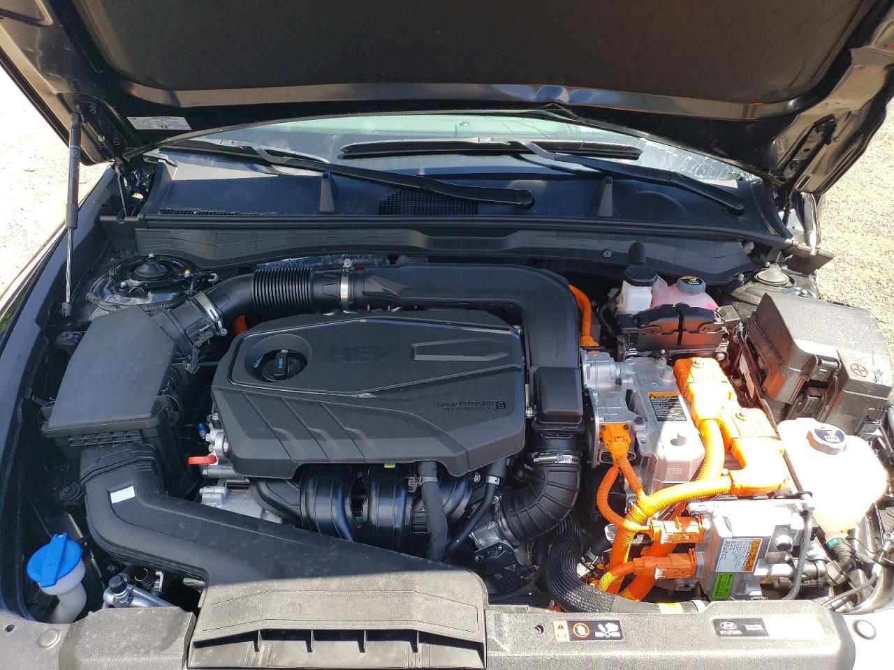 Salvage 2025 Hyundai Sonata Hybrid