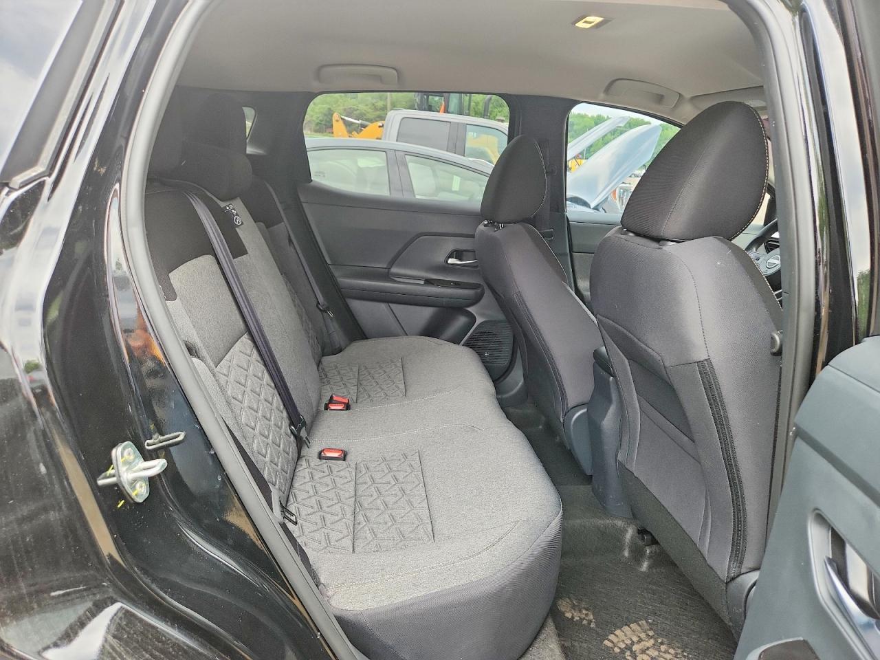 Salvage 2026 Nissan Kicks Sv