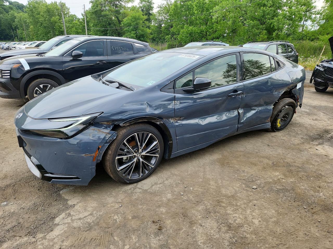 Salvage 2026 Toyota Prius Xle