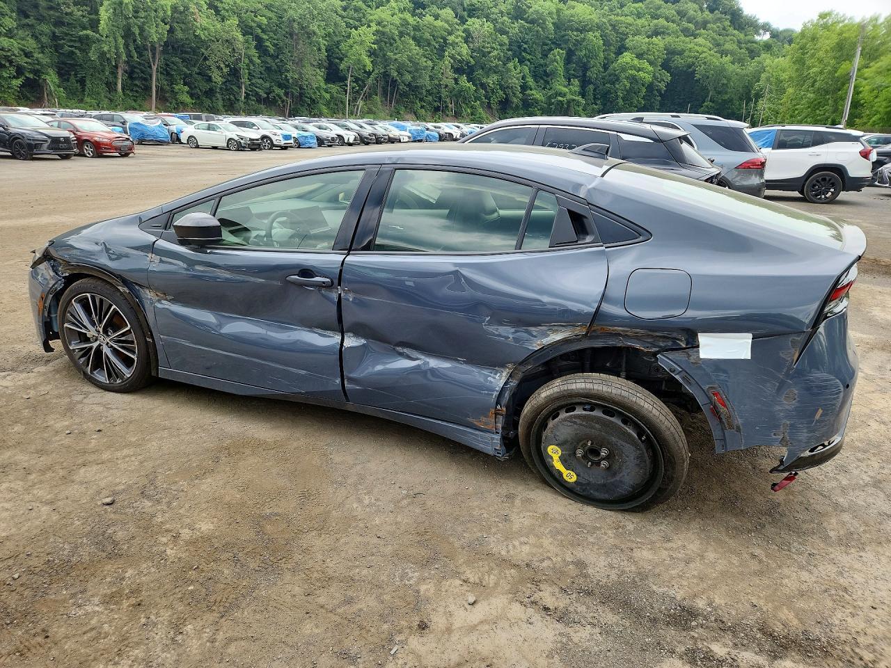 Salvage 2026 Toyota Prius Xle
