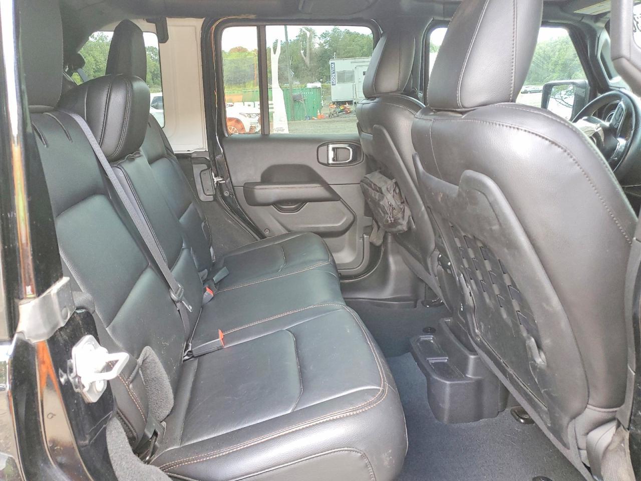 Salvage 2023 Jeep Wrangler Rubicon 392