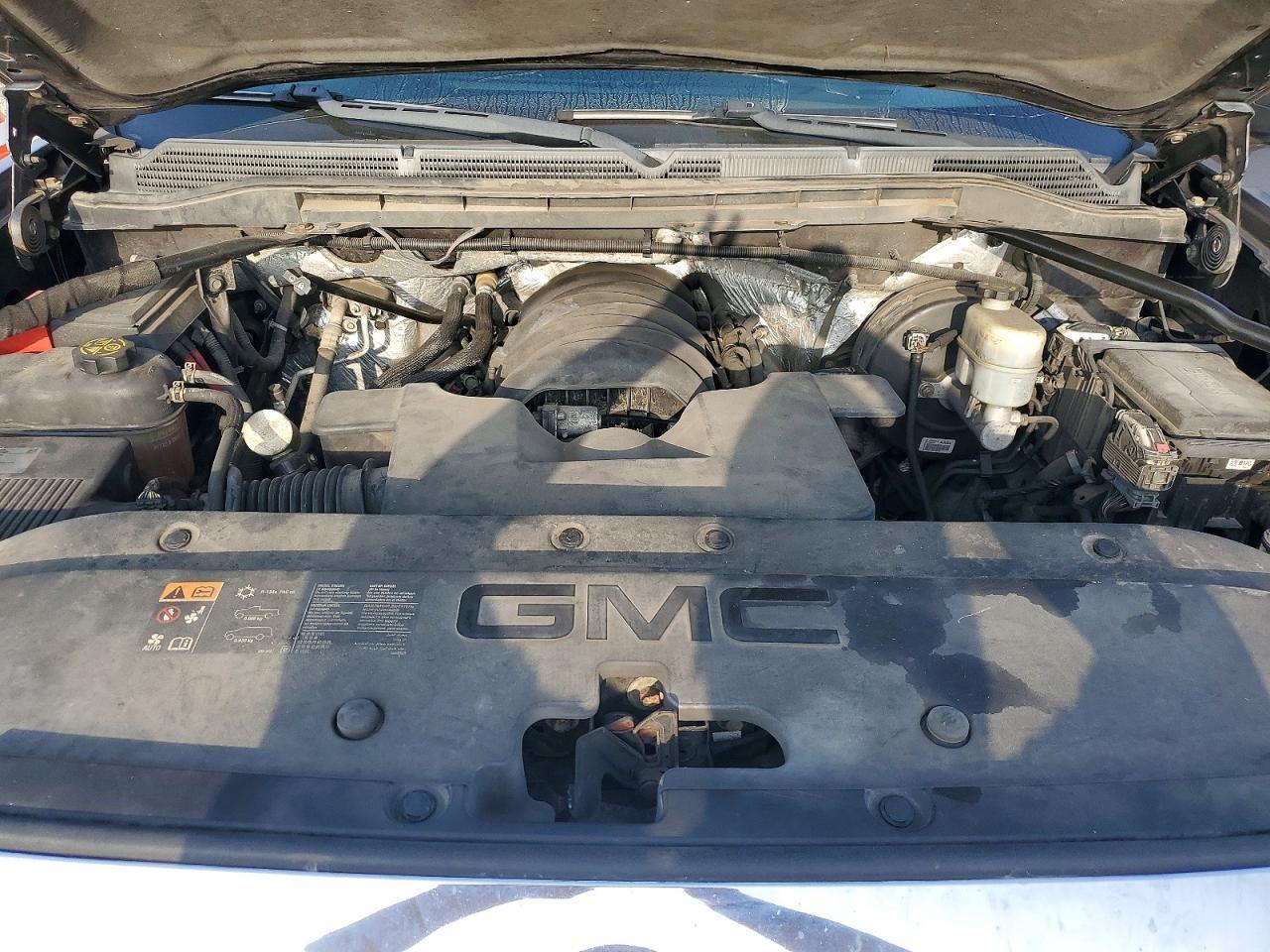 Salvage 2015 Gmc Sierra Denali