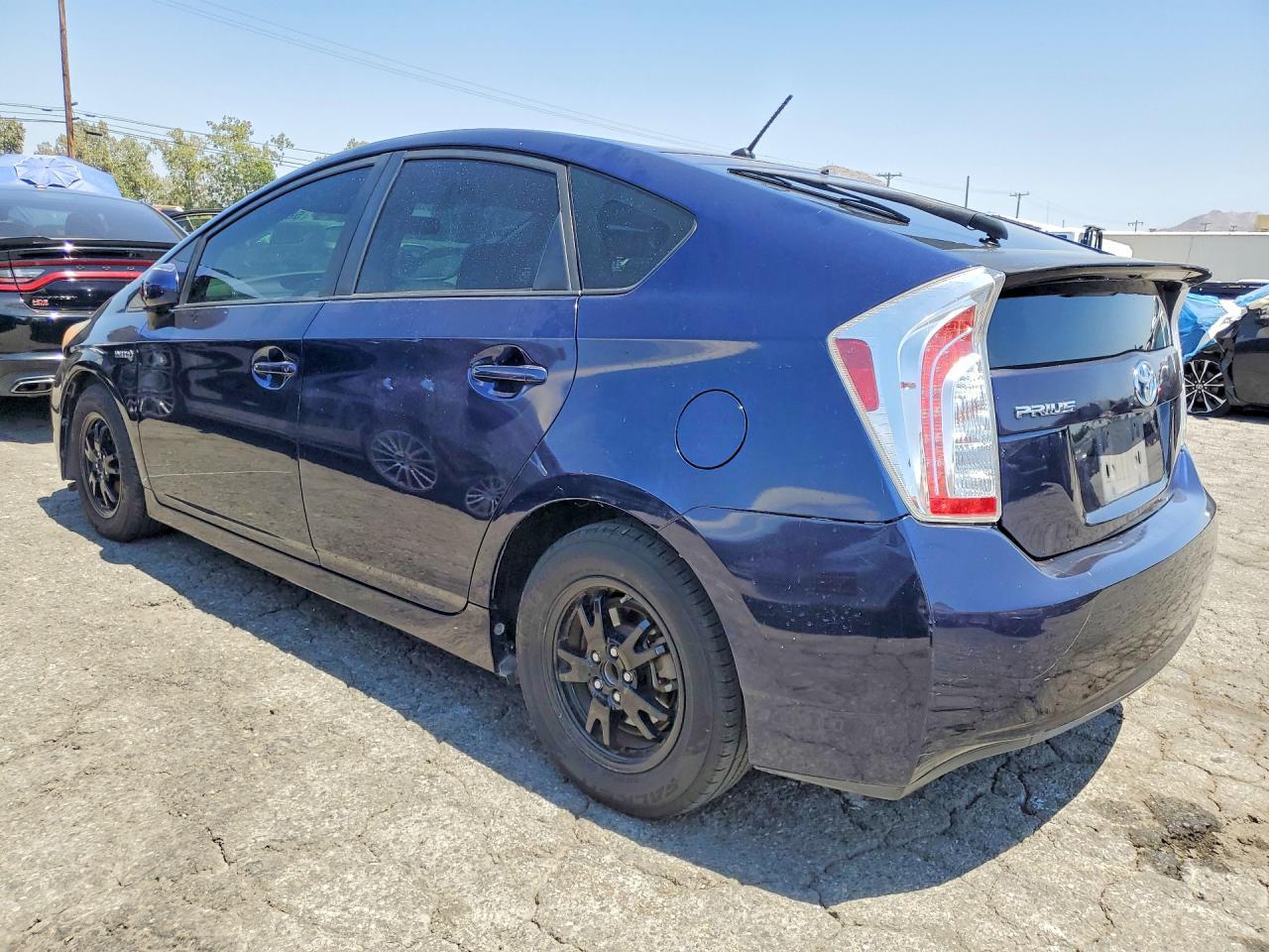 Salvage 2014 Toyota Prius Two