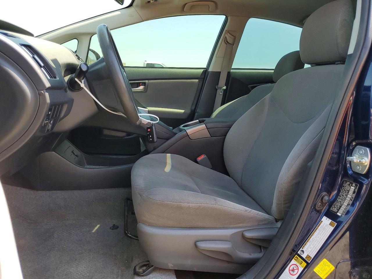 Salvage 2014 Toyota Prius Two