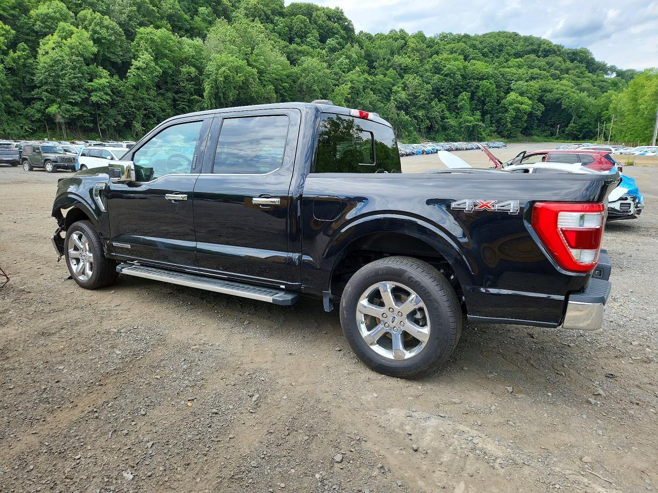 Salvage 2022 Ford F150 
