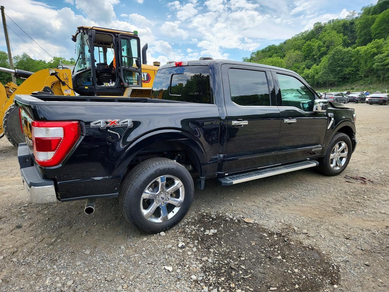 Salvage 2022 Ford F150 