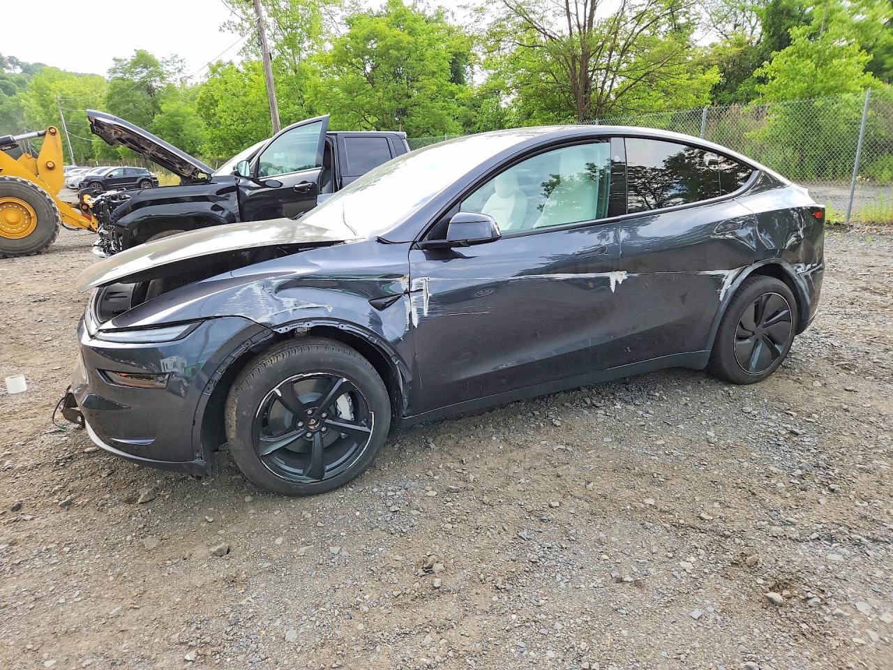 Salvage 2026 Tesla Model Y 