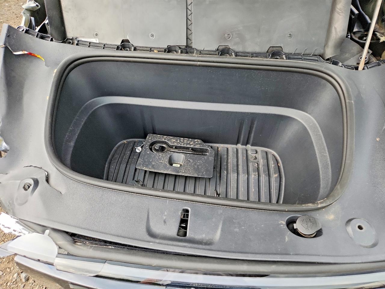 Salvage 2026 Tesla Model Y 