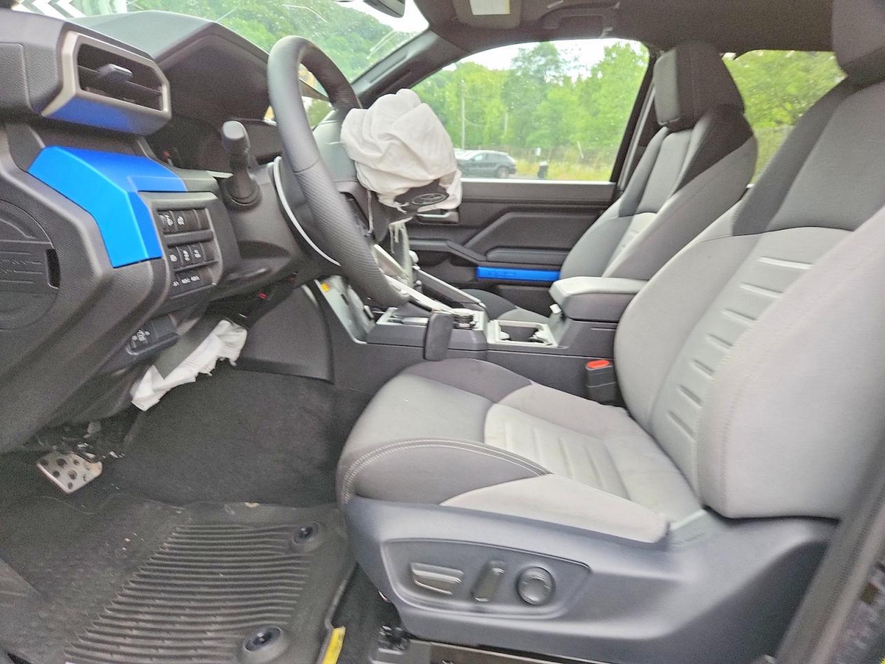 Salvage 2025 Toyota Tacoma Trd Sport
