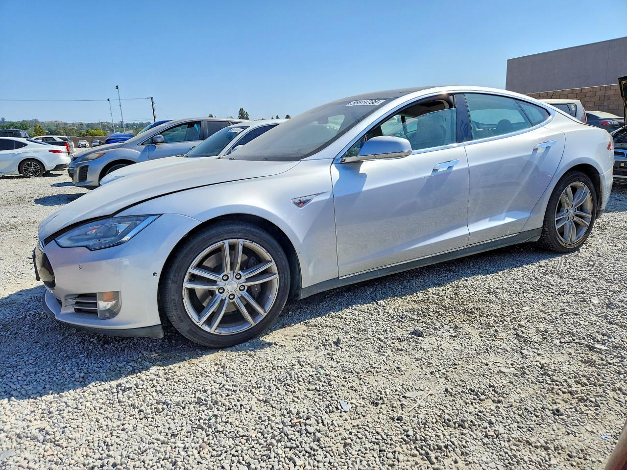 Salvage 2014 Tesla Model S 