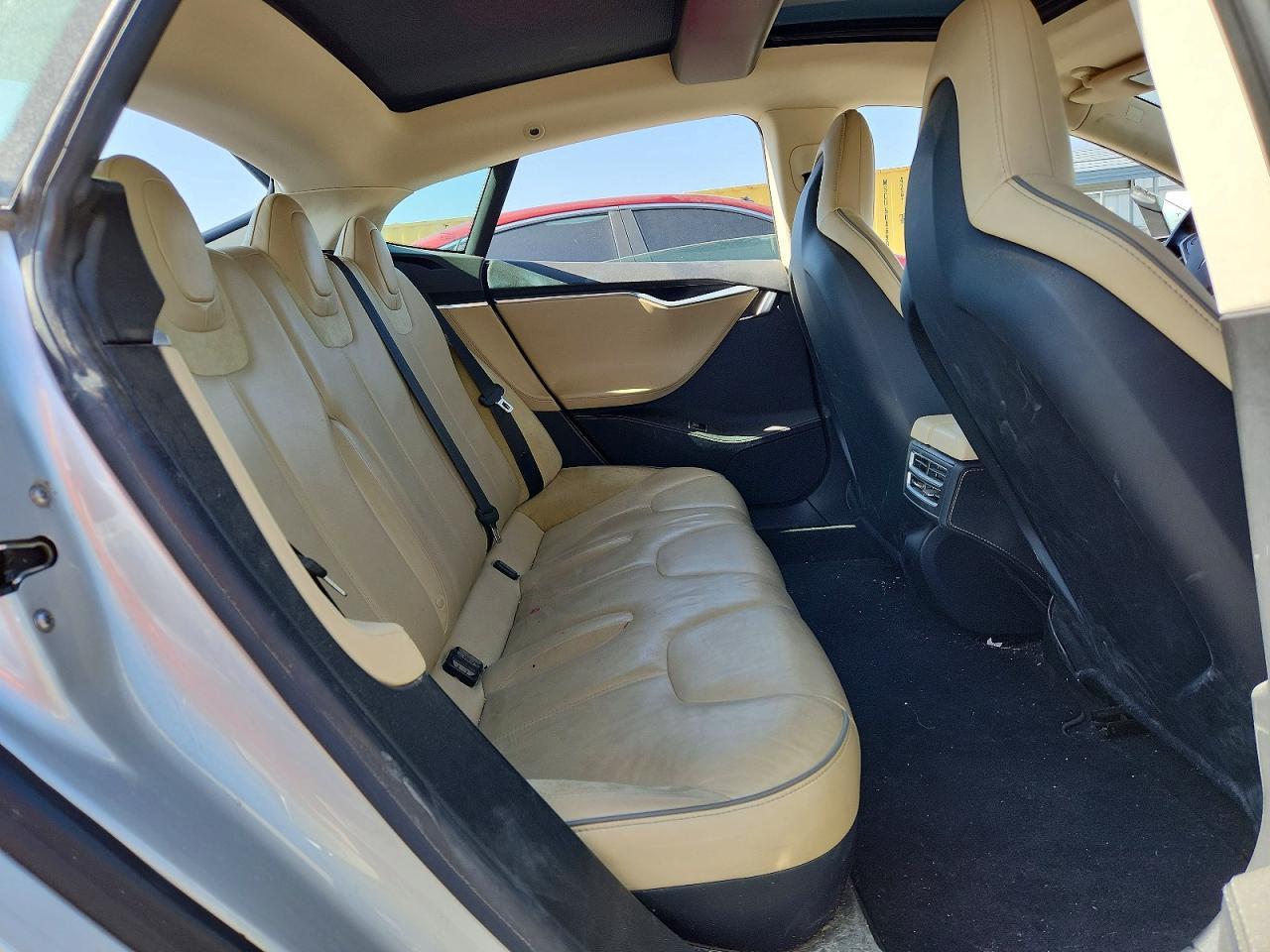 Salvage 2014 Tesla Model S 