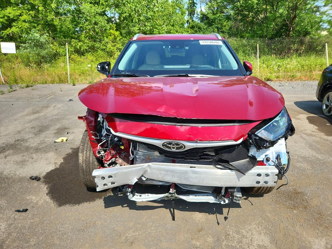 Salvage 2025 Toyota Highlander Awd Hybrid 4d 2.5l Xle