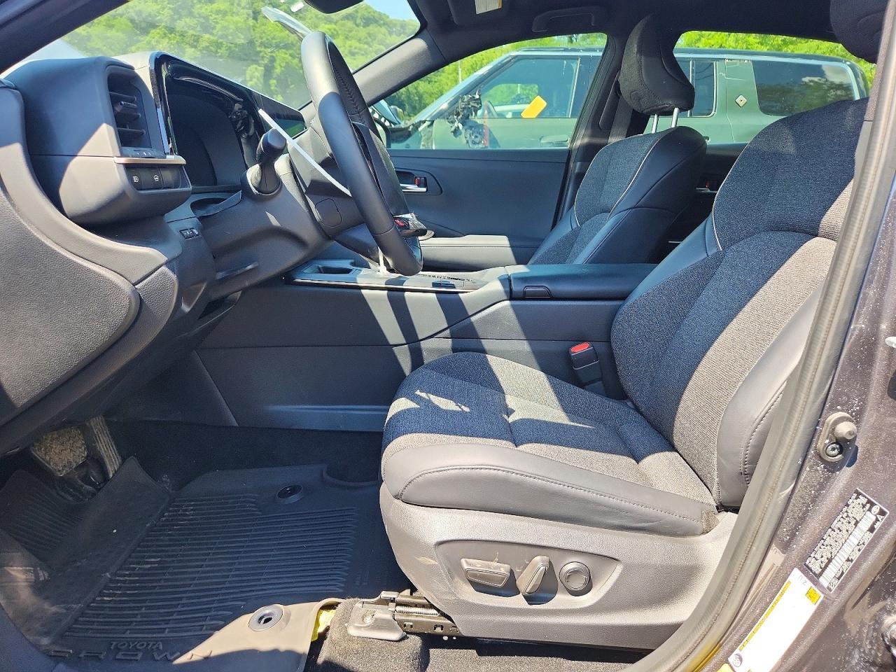 Salvage 2023 Toyota Crown 