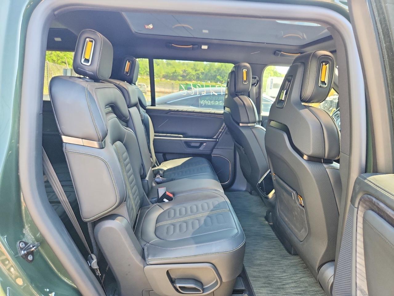 Salvage 2026 Rivian R1s Adventure