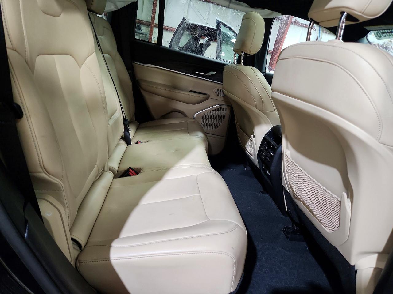 Salvage 2023 Jeep Grand Cherokee Limited