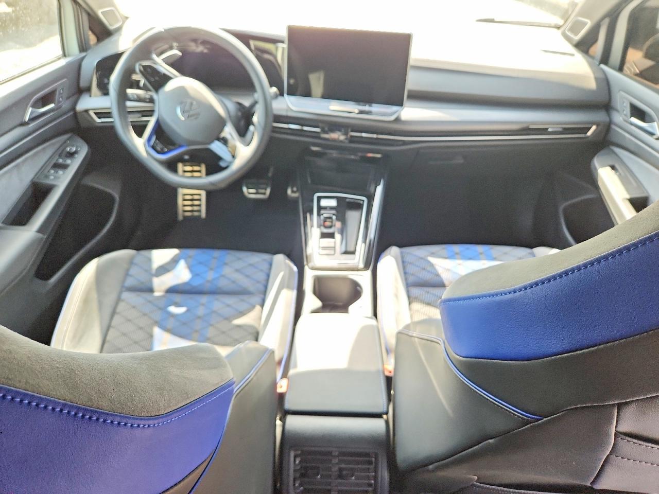 Salvage 2025 Volkswagen Golf R