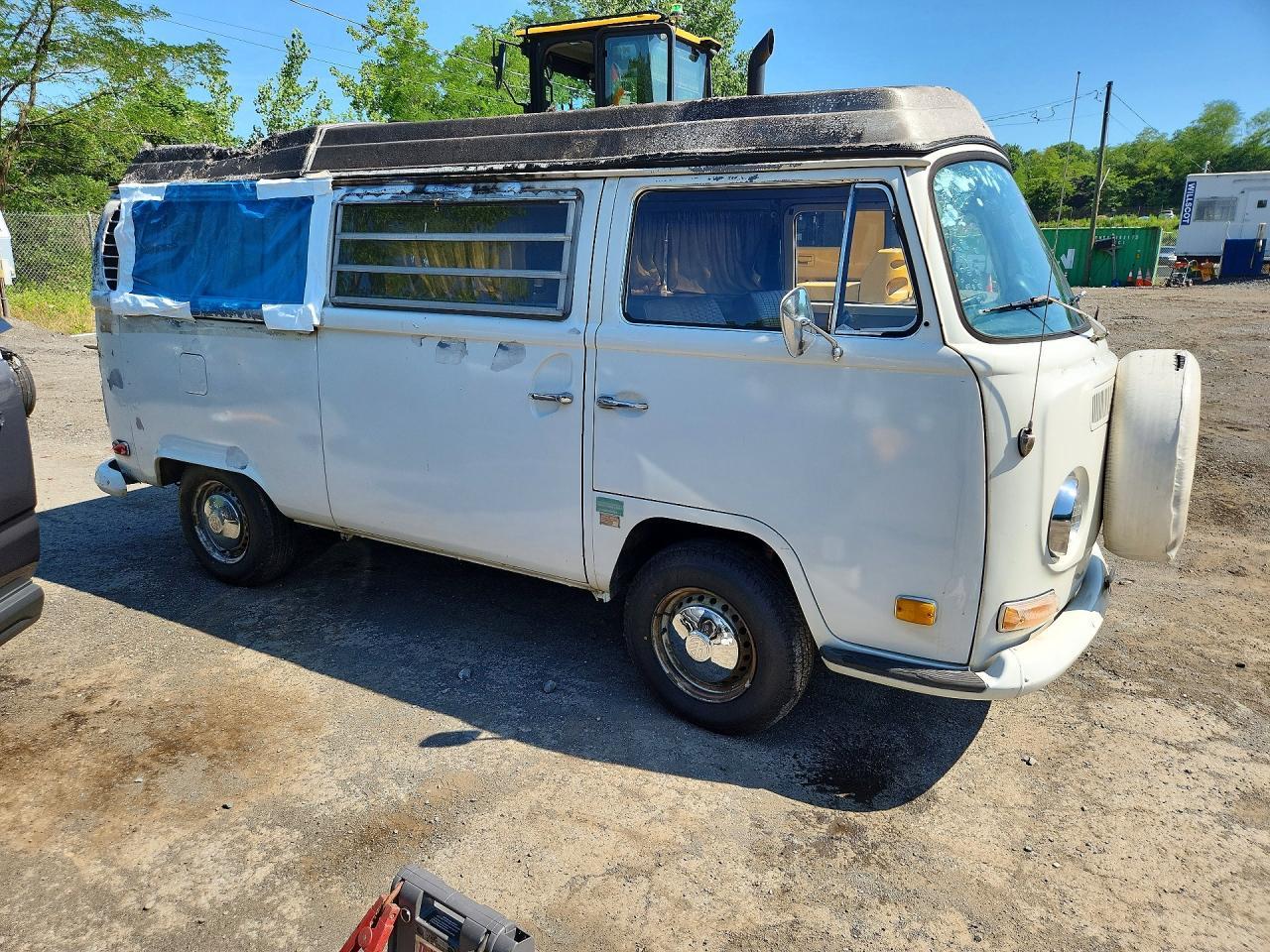 Salvage 1970 Volkswagen Transporter 