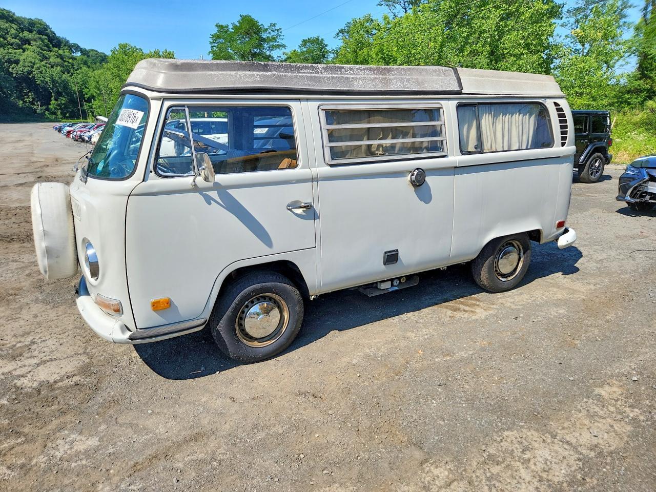 Salvage 1970 Volkswagen Transporter 