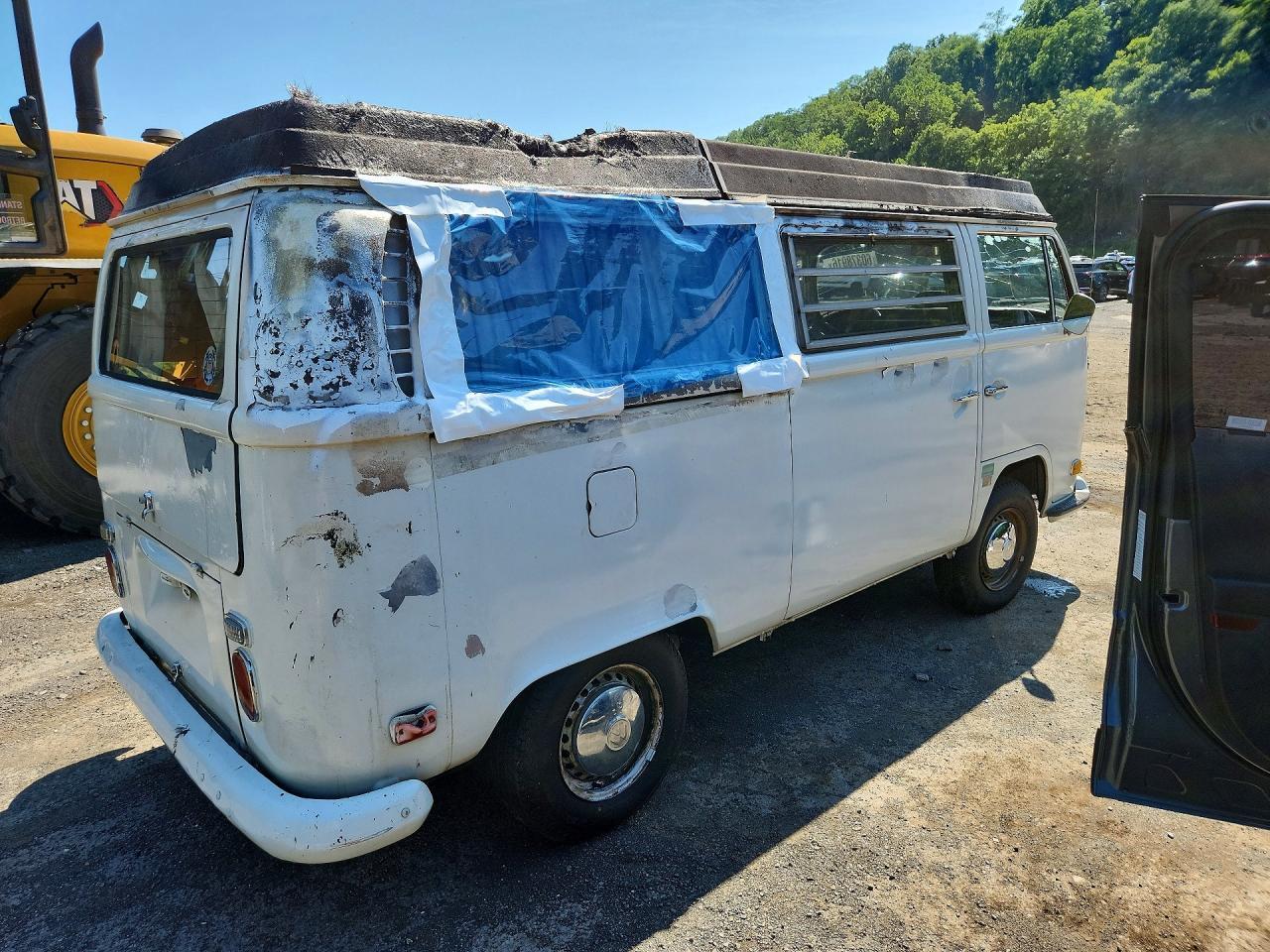 Salvage 1970 Volkswagen Transporter 