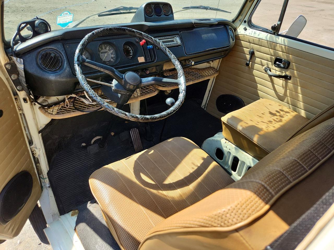 Salvage 1970 Volkswagen Transporter 
