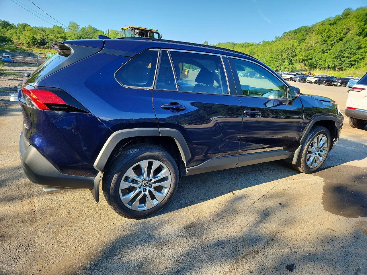 Авто з США 2025 Toyota Rav4 Xle Premium