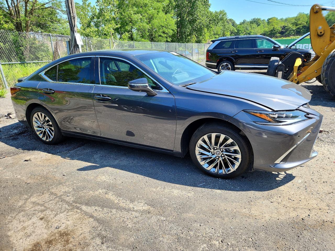 Salvage 2025 Lexus Es 300h Ultra Luxury
