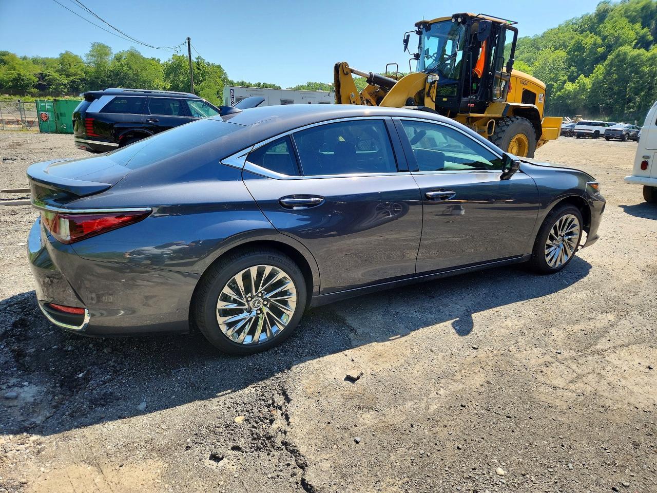 Salvage 2025 Lexus Es 300h Ultra Luxury