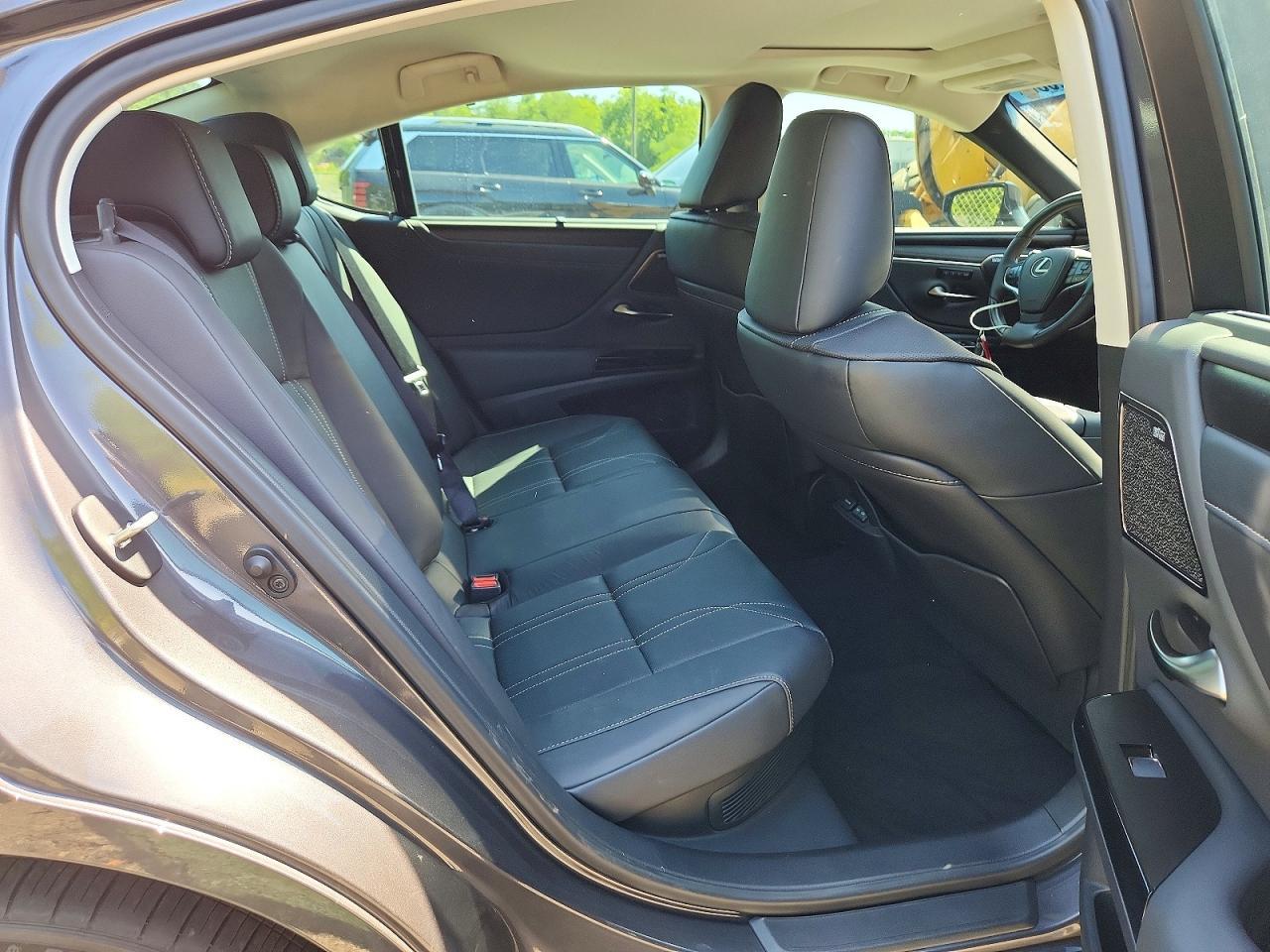 Salvage 2025 Lexus Es 300h Ultra Luxury