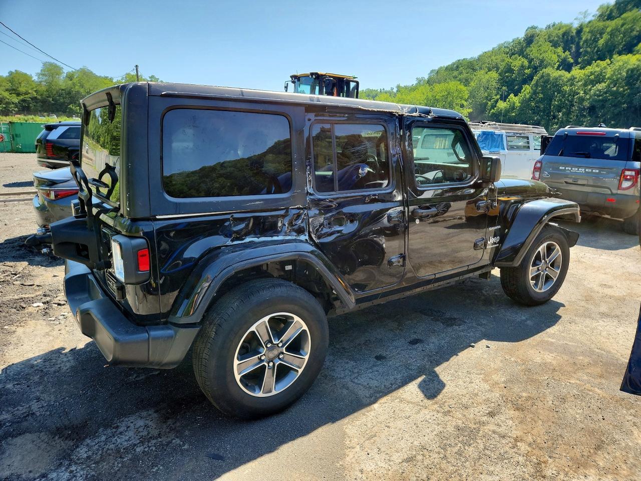 Salvage 2023 Jeep Wrangler Sahara
