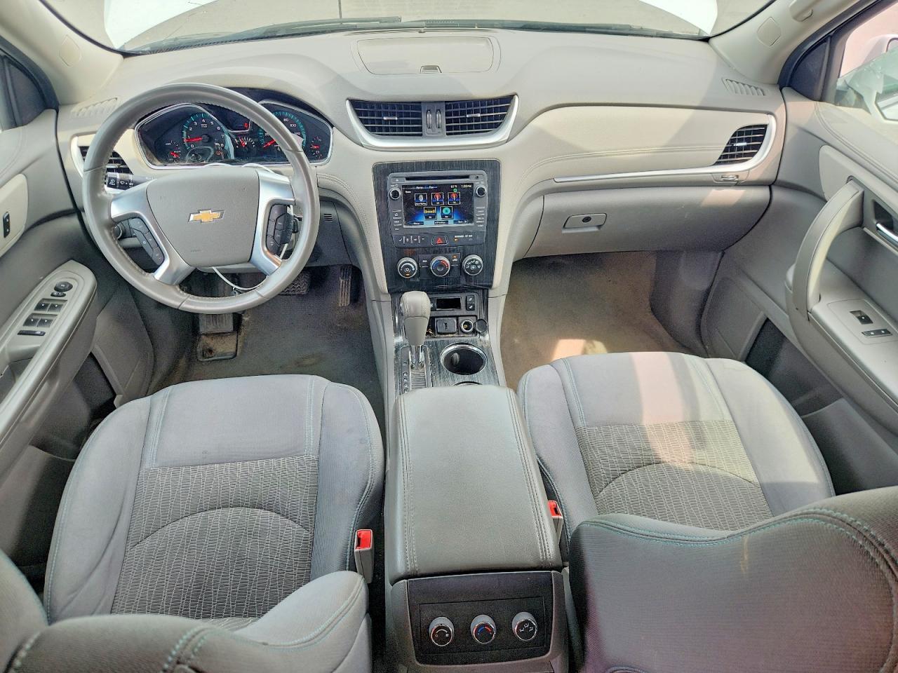 Salvage 2017 Chevrolet Traverse Lt