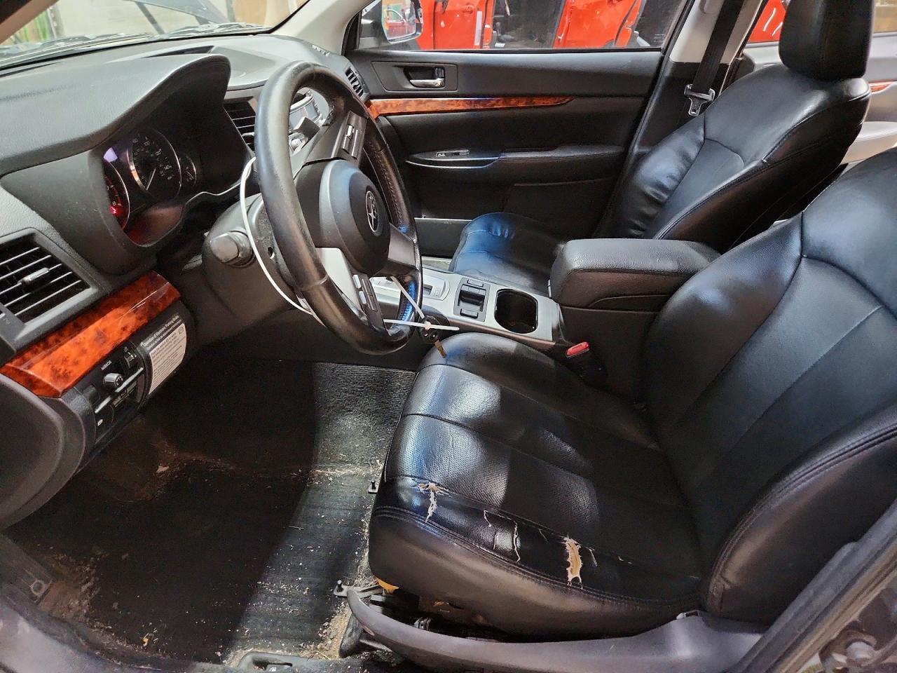 Salvage 2011 Subaru Outback Limited