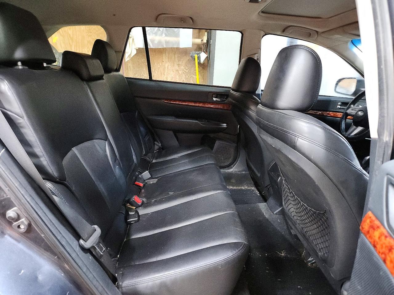 Salvage 2011 Subaru Outback Limited
