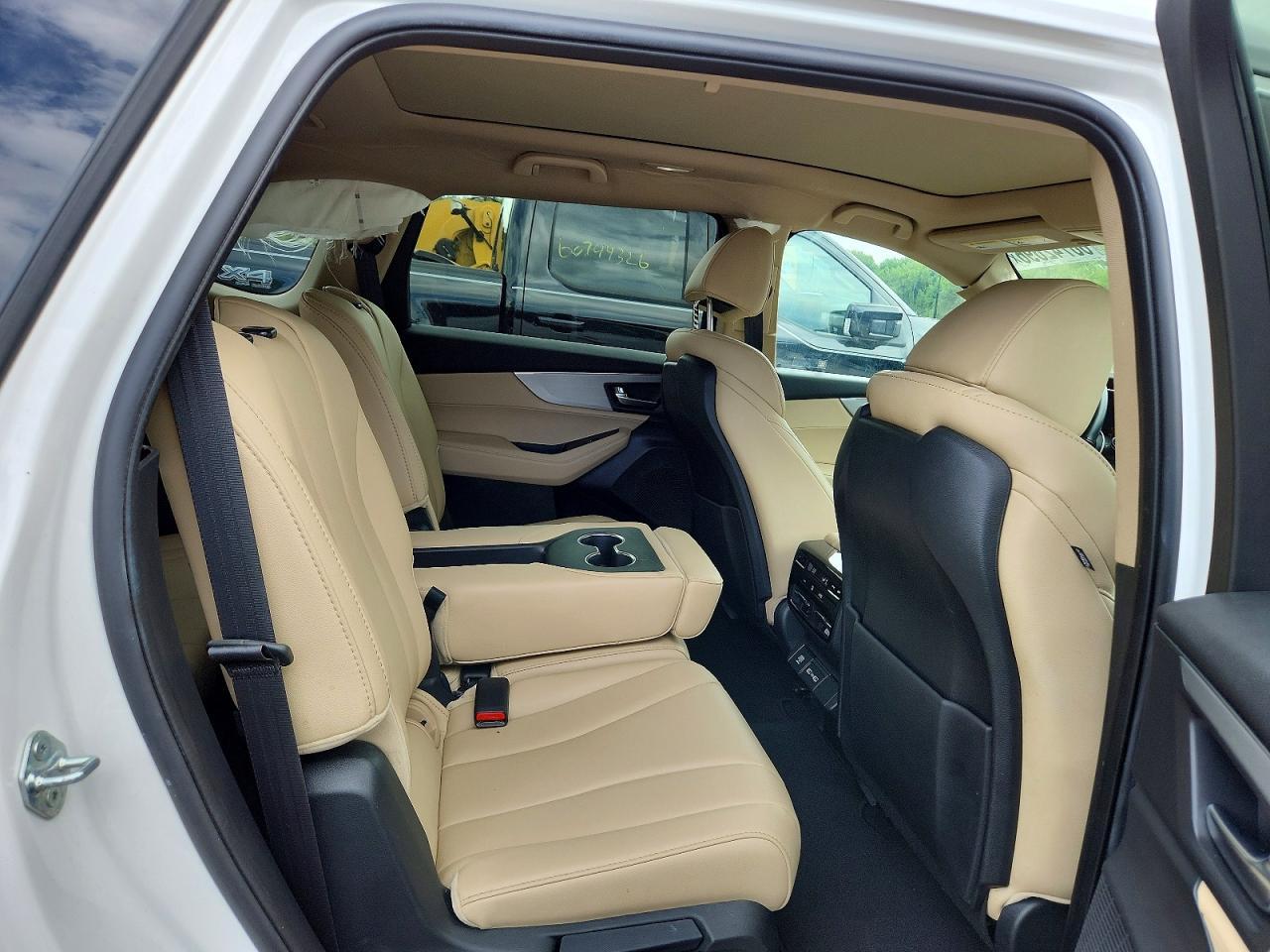 Авто з США 2024 Acura Mdx 