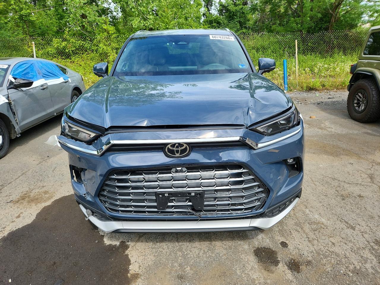 Salvage 2026 Toyota Grand Highlander Hybrid Max Platinum