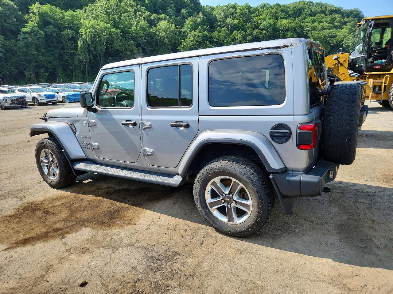 Salvage 2021 Jeep Wrangler Unlimited Sahara