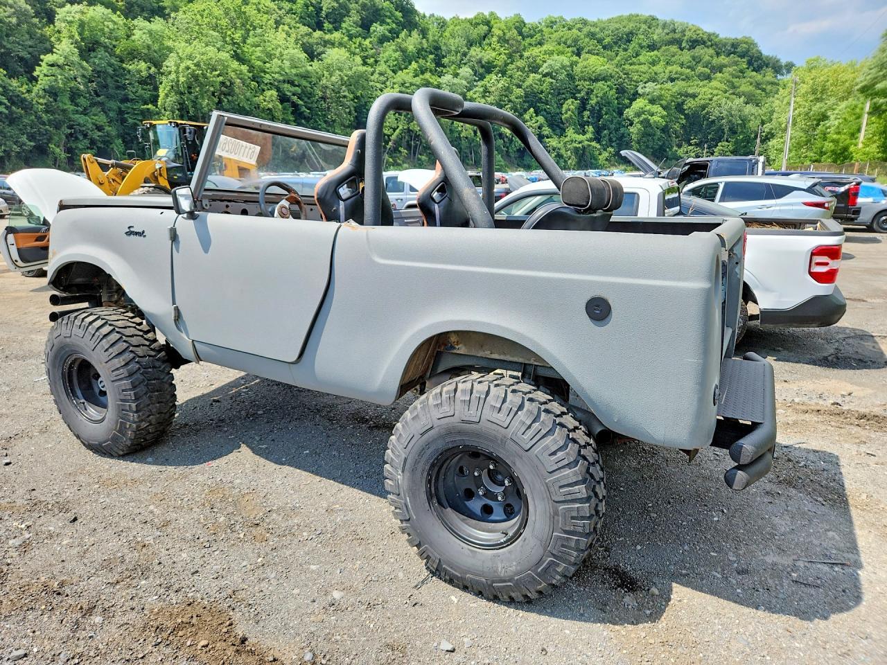 Salvage 1962 International Scout 