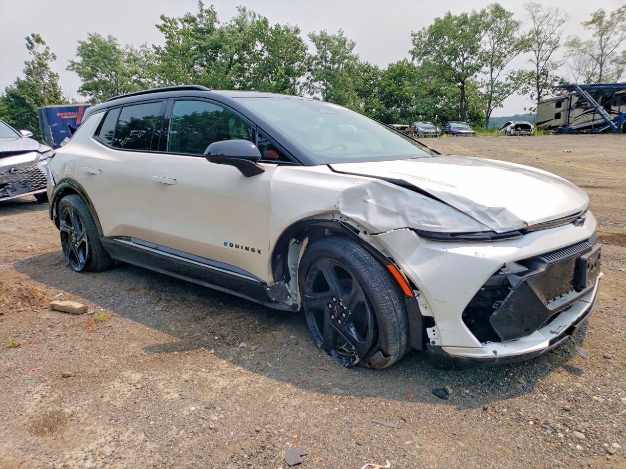 Salvage 2025 Chevrolet Equinox Rs