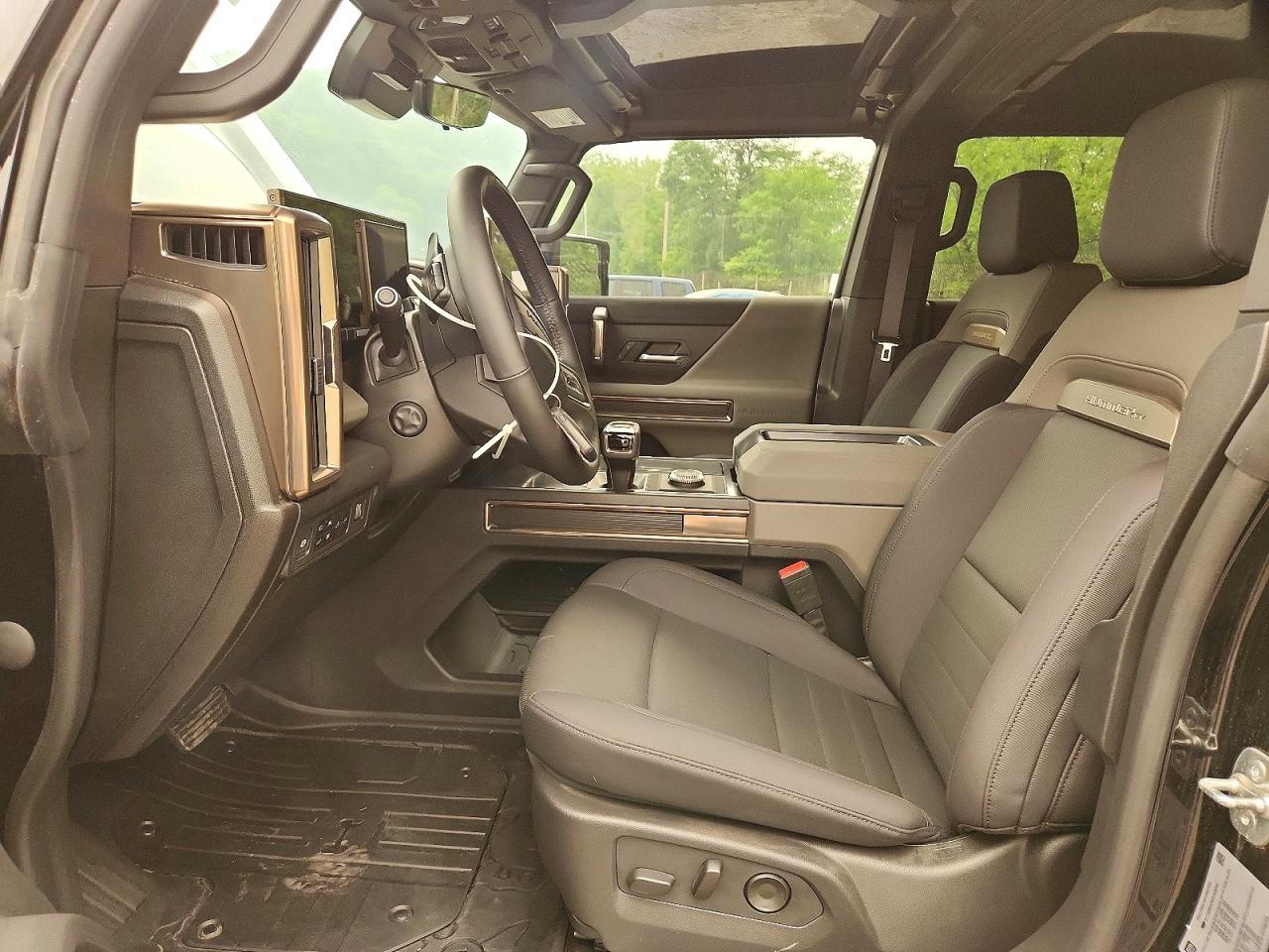 Salvage 2025 Gmc Hummer 