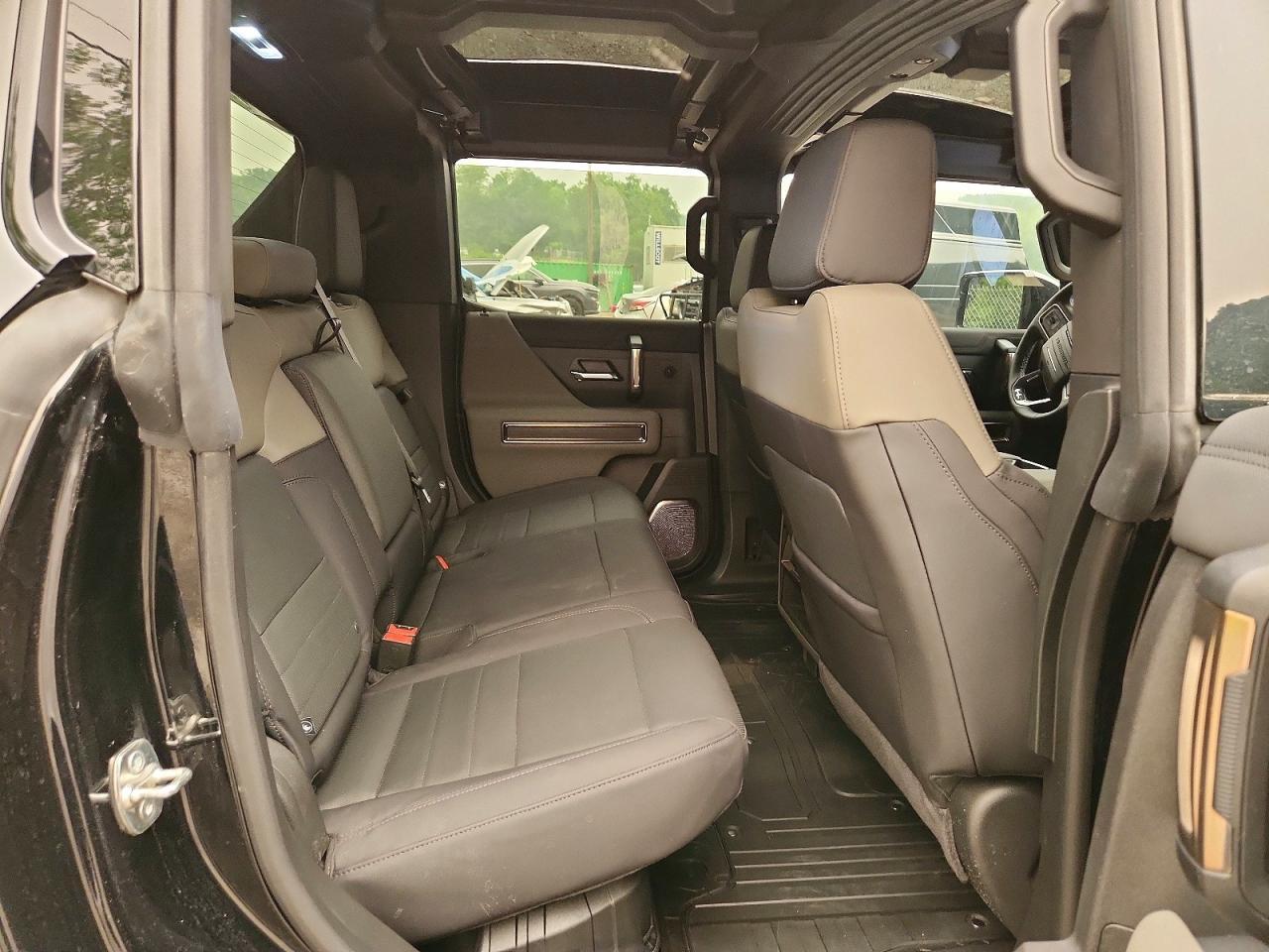 Salvage 2025 Gmc Hummer 