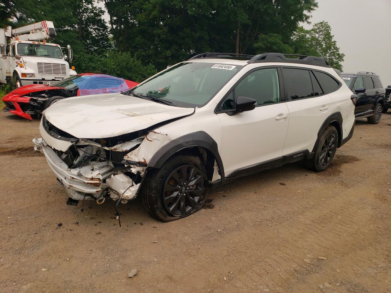 Salvage 2025 Subaru Outback Onyx Edition