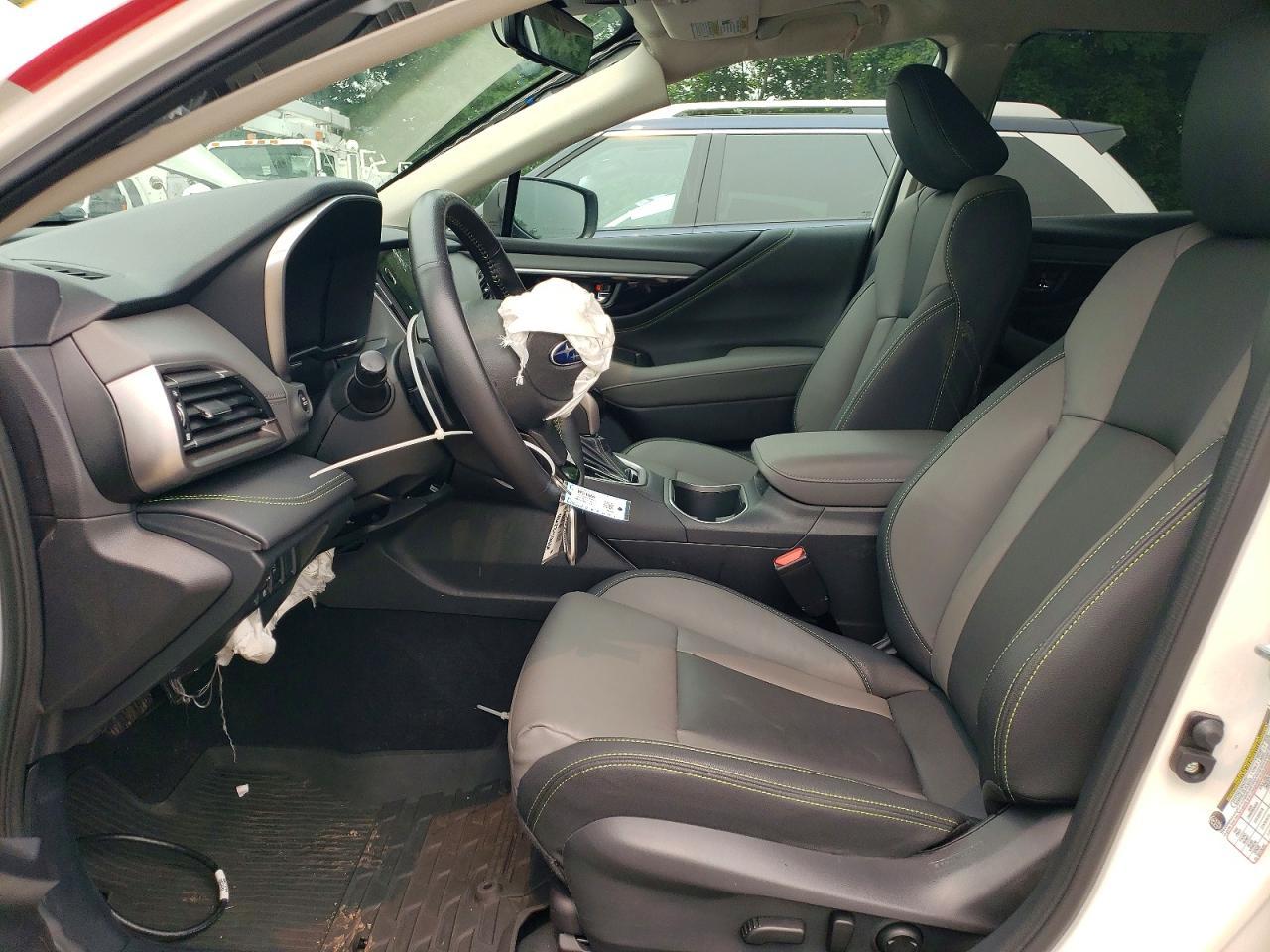 Salvage 2025 Subaru Outback Onyx Edition