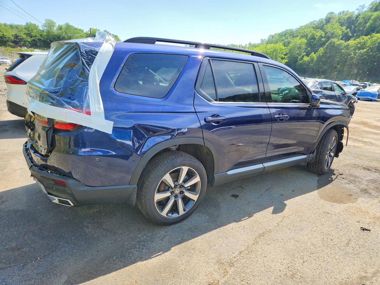 Salvage 2025 Honda Pilot Touring
